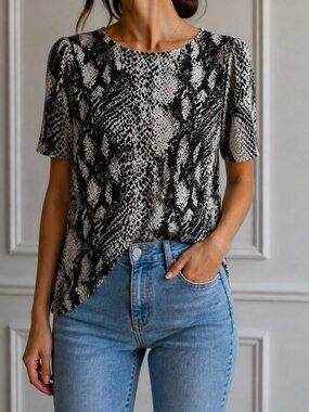 Philosophy Top Blouse Snack Print Black and white puffed sleeve Sz.M